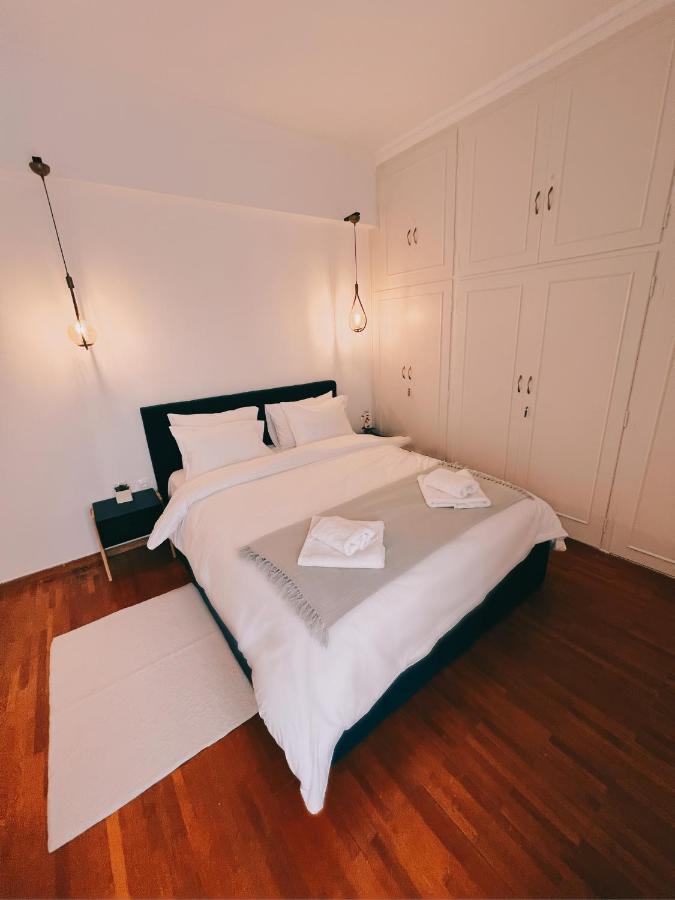 Seaside Apartment In Flisvos Marina Athènes Extérieur photo
