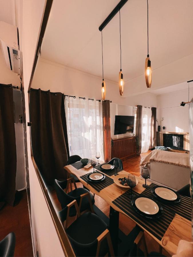 Seaside Apartment In Flisvos Marina Athènes Extérieur photo